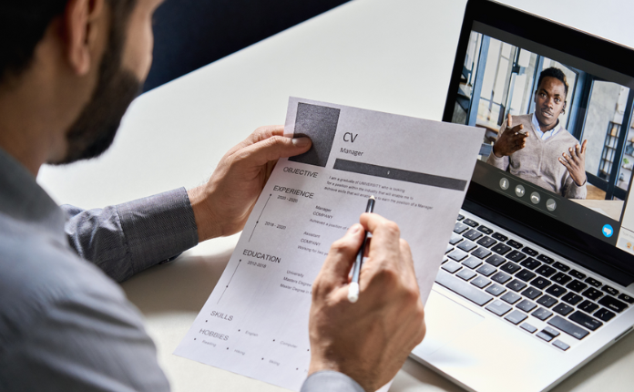 Job interviews can be nerve-wracking, but it's important to put your best foot forward. Let's take a look at some do's and don'ts.
